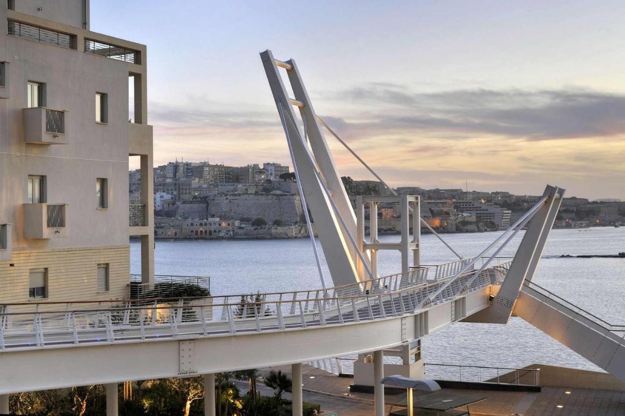 Superlative Apartment With Valletta And Harbour Views Sliema Exteriér fotografie
