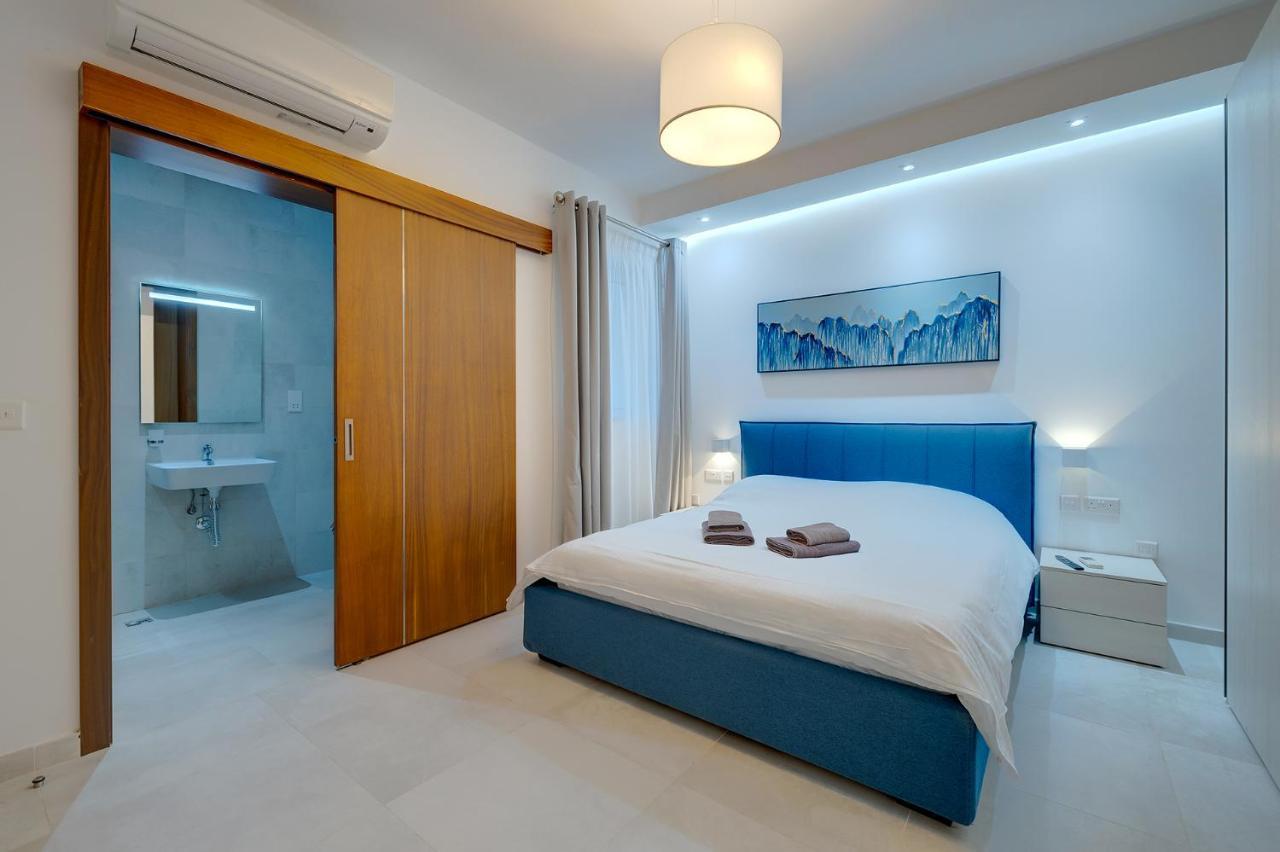 Superlative Apartment With Valletta And Harbour Views Sliema Exteriér fotografie