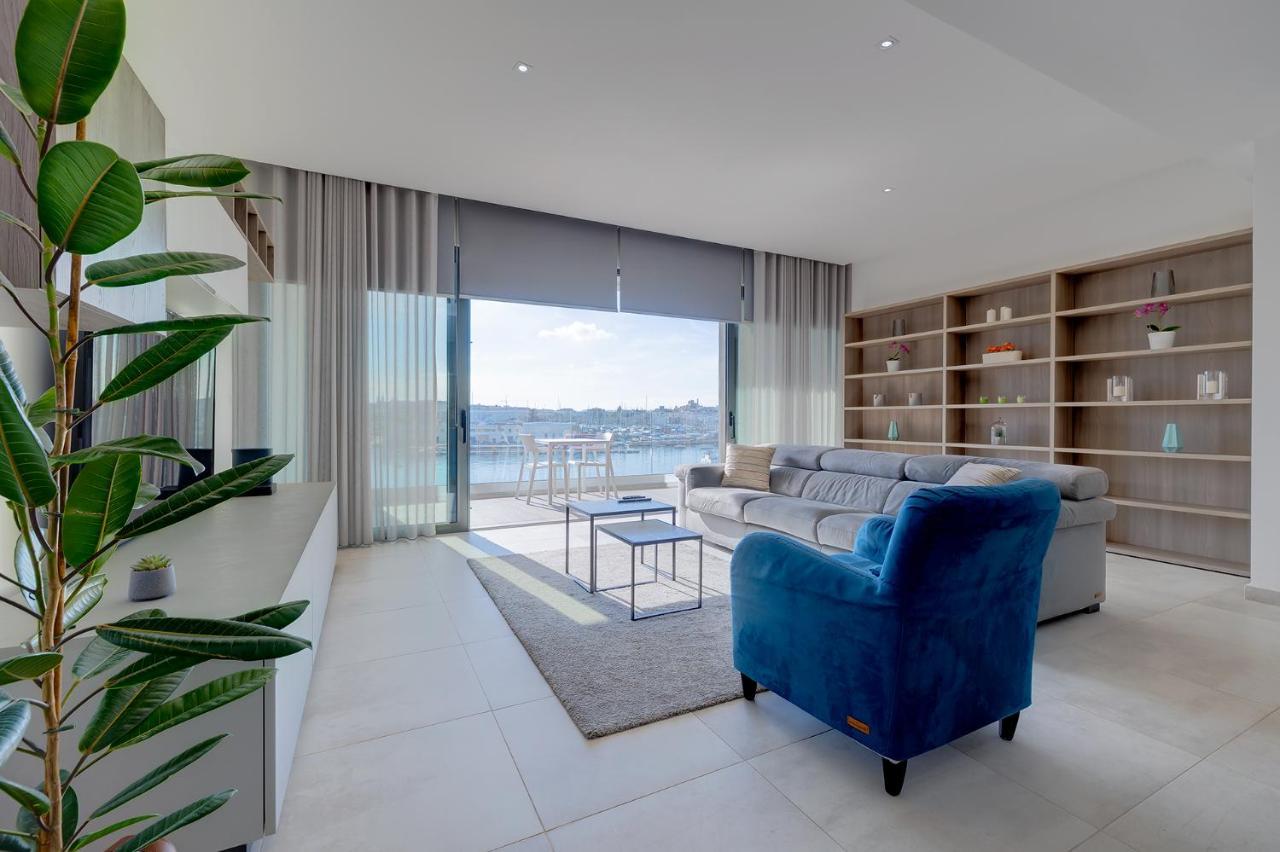 Superlative Apartment With Valletta And Harbour Views Sliema Exteriér fotografie