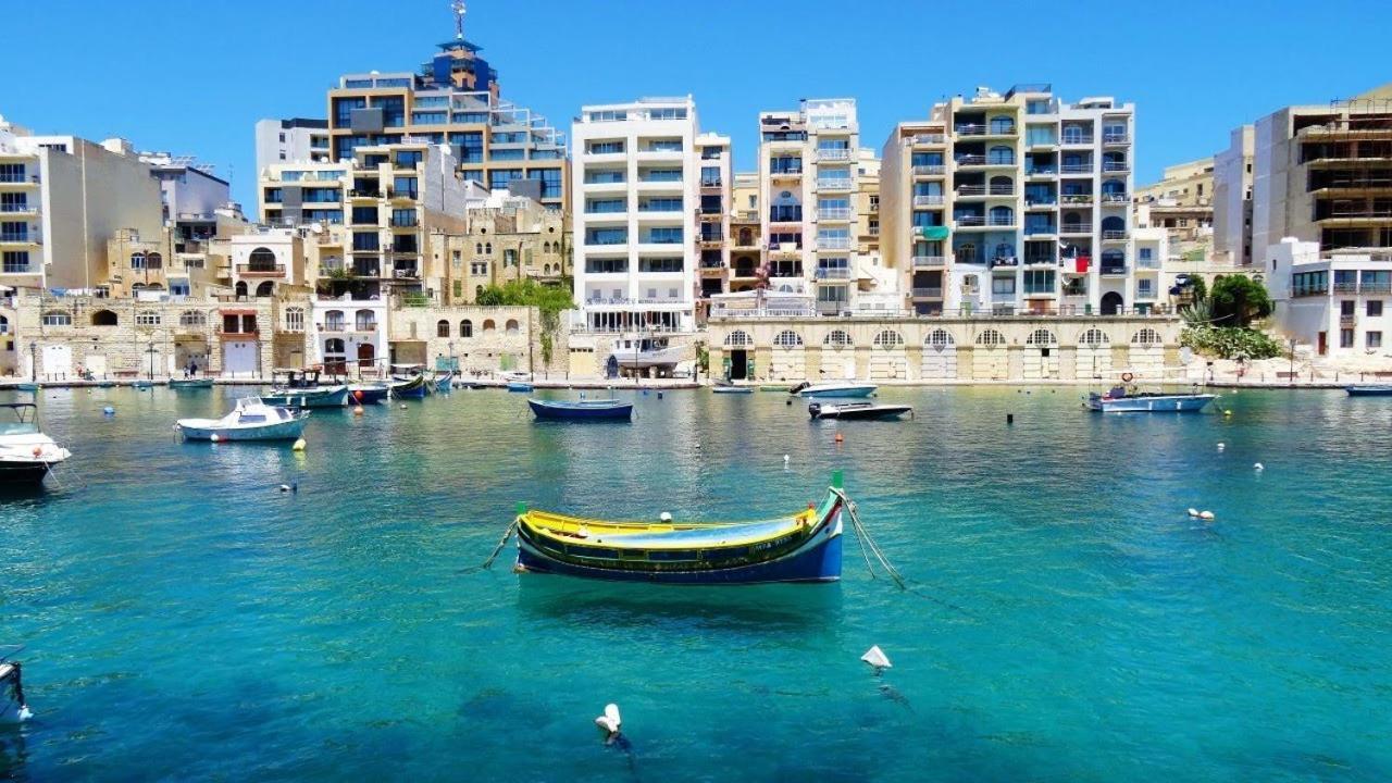 Superlative Apartment With Valletta And Harbour Views Sliema Exteriér fotografie